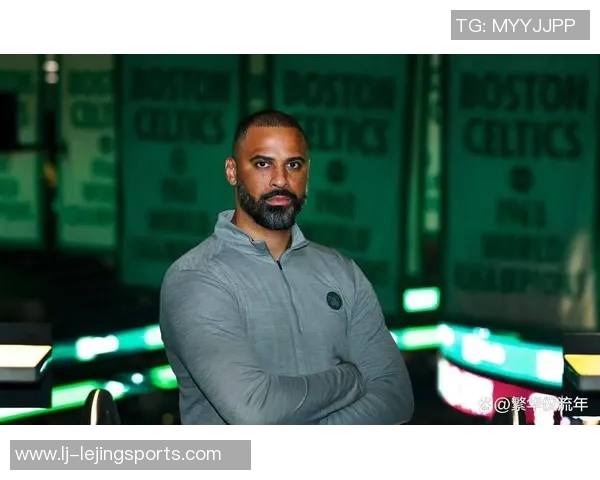 小卡为季后赛强度训练一个月挑战身体极限展现决心与毅力 小卡为季后赛强度训练一个月挑战身体极限展现决心与毅力