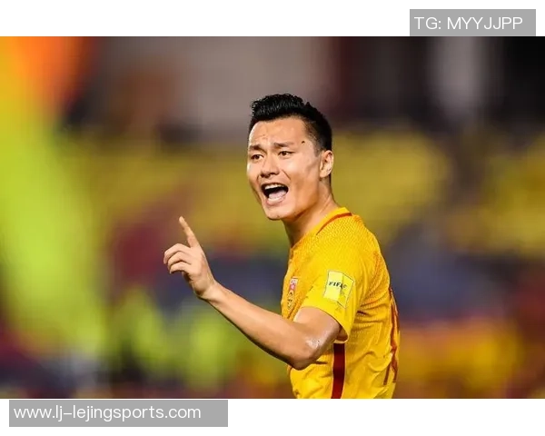 2025年中国足协青少年足球锦标赛男子16强球队团结一心共创辉煌时刻