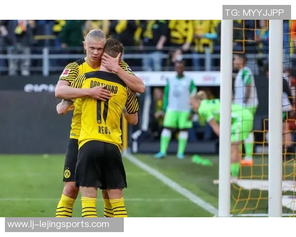 德天空报道多特34岁老将格罗斯续约前景不明未来充满变数 德天空报道多特34岁老将格罗斯续约前景不明未来充满变数