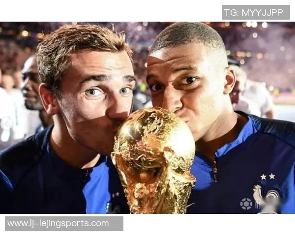 姆巴佩被指国家队诈伤度假法国队门将桑巴回应媒体炒作