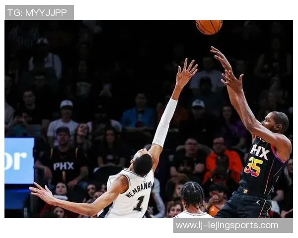 文班亚马全场数据耀眼却失误频繁13投7中斩获27分11篮板4助攻3抢断1盖帽