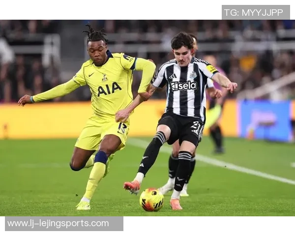 纽卡右后卫利夫拉门托未来悬而未决曼城对其表现出浓厚兴趣 纽卡右后卫利夫拉门托未来悬而未决曼城对其表现出浓厚兴趣